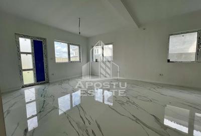 Duplex despartit prin camera tehnica, langa scoala, aproape de asfalt. Duplex despartit prin camera tehnica, langa scoala, aproape de asfalt. - 6