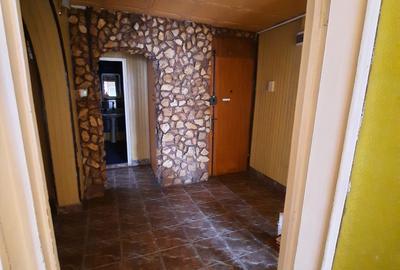 Apartament cu 4 camere decomandat în Olteniței - 22