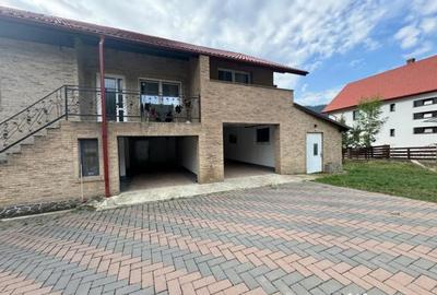 Casă cu 7 camere cu Teren 2500 Mp în Sucevița - 14