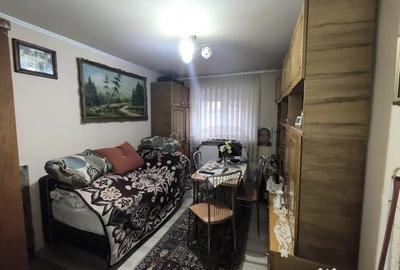 Casă cu 5 camere cu Teren 180 Mp în Muncitoresc