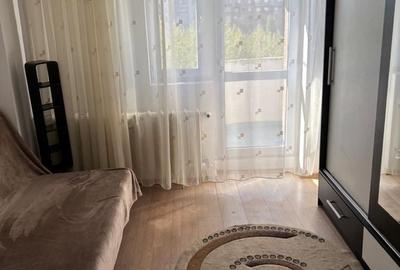 Apartament cu 3 camere în Crângași