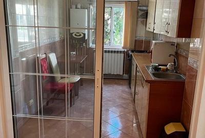 Apartament cu 2 camere decomandat în Exterior Vest