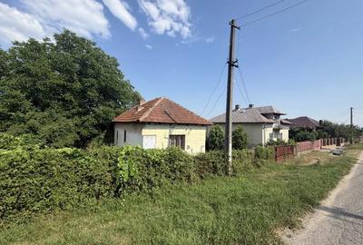 Teren de 1032 mp, în Micești