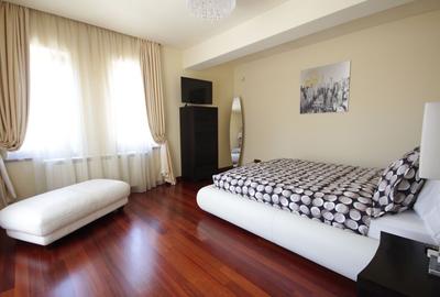 O casa deosebita cu Piscina - 13