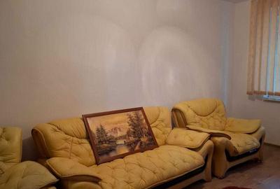 Apartament cu 3 camere decomandat în Precista - 2