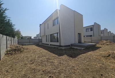 Casă individuală cu 4 camere cu Canalizare în Tunari - 3