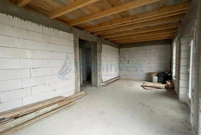 Casă individuală cu 4 camere cu Canalizare în Nojorid - 1