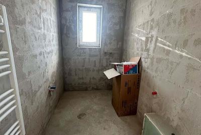 Apartament 3 camere semidecomandat zona Sesu de sus - 1