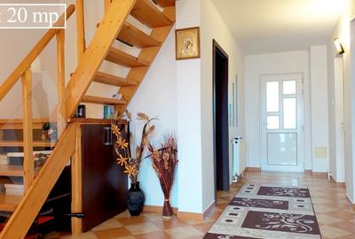 Casă individuală cu 5 camere cu Teren 425 Mp în Lumina