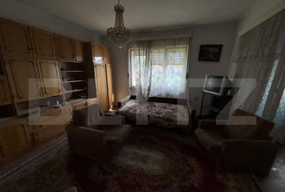 Casa de vanzare 3 camere - 4