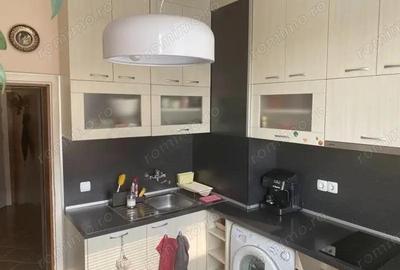 Inchiriere apartament cu 2 camere in zona Piata Resitei - 2