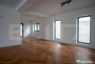 Casă cu 4 camere cu Teren 373 Mp în Central - 10