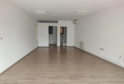 Spațiu comercial, în Central - 3
