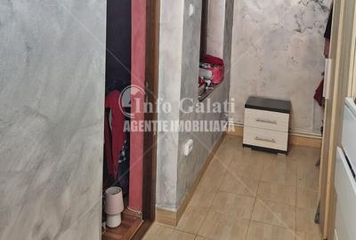 Casă cu 6 camere cu Teren 273 Mp în Central - 2