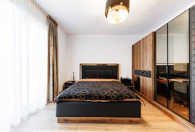 Casă individuală cu 7 camere cu Canalizare în Girocului - 23