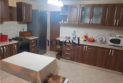 Casă cu 5 camere cu Teren 978 Mp în Păulești - 5