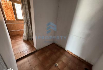 Spațiu comercial, de 140 mp, în Apărătorii Patriei - 5