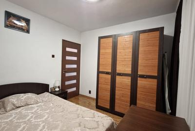 Apartament 3 camere, 65 mp, decomandat, centrala, parcare, Aparatorii Patriei - 2