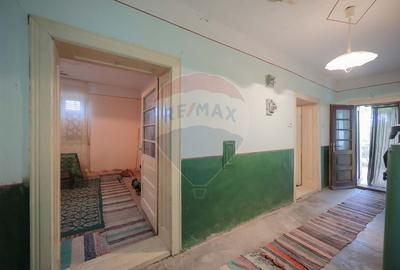 Casa de vanzare cu 3 camere si teren 1700 mp, in Capalna - 6