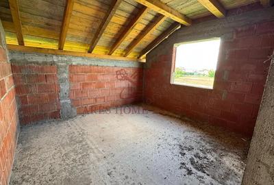 Casă cu Teren 500 Mp în Giroc