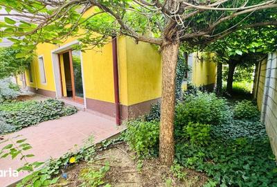 Casă cu 5 camere cu Teren 443 Mp în Lunei - 1