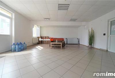 Spațiu comercial, de 1,276 mp, în Central - 14