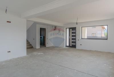 Casa moderna, la cheie, in Cristian - Str. Carpati - 17