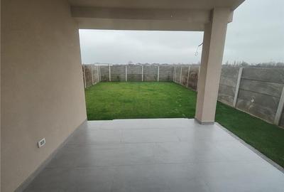 Duplex finalizat - 5 camere - zid dublu - dormitor la parter - 6