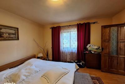 Casă cu 6 camere cu Teren 1000 Mp în Frumușani - 5