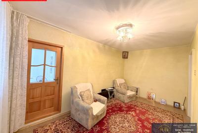 Apartament cu 2 camere decomandat în - 3