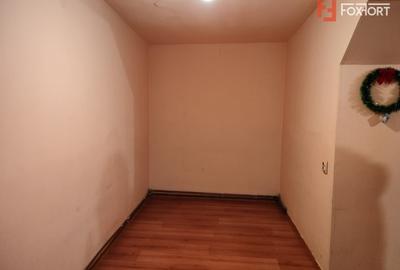 Casă individuală cu 3 camere cu Canalizare în Central - 7