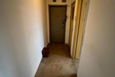 Apartament cu 3 camere semidecomandat în Nicolae Grigorescu