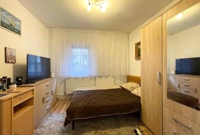 Apartament cu 4 camere decomandat, mobilat în Buziașului - 11