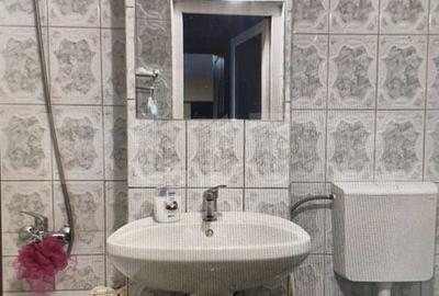 Apartament cu 3 camere semidecomandat în Central - 9