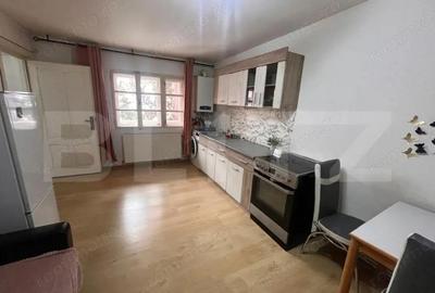 Garsoniera, 23 mp, mobilata si utilata, zona B-dul Decebal - 2