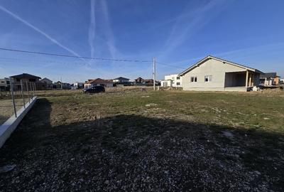 Teren de 500 mp, în Sânmartin - 3