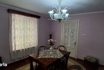 Casă cu 4 camere cu Teren 1600 Mp în Poiana - 16