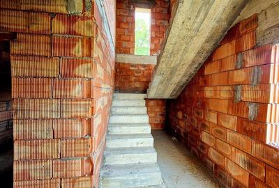 Casa de vanzare cu priveliste frumoasa Casa de vanzare cu priveliste frumoasa - 12