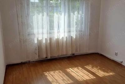 Apartament cu 3 camere semidecomandat în Central - 3