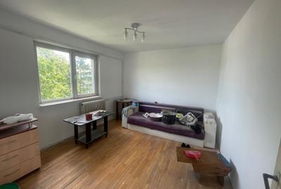 Apartament cu 2 camere decomandat în Tătărași - 1