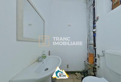 Casă cu 6 camere cu Canalizare în Vladimirescu - 3