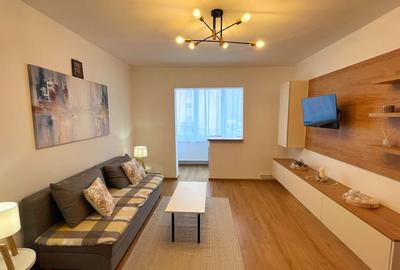 Apartament cu 2 camere semidecomandat, mobilat în Tractorul - 3