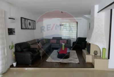 Vila cu 10 camere de vanzare in zona Centrala - 10