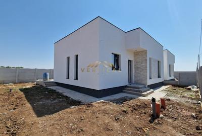 Pret apartament, curte de casa! 3 Camere, Berceni - 1