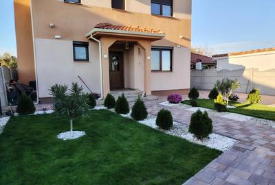 Casa Individuala De Vanzare - 1