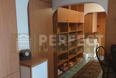 Zona PALTINIS, 58mp, 3 camere DECOMANDAT, AN 1986!! Pret 74000 euro!! - 3
