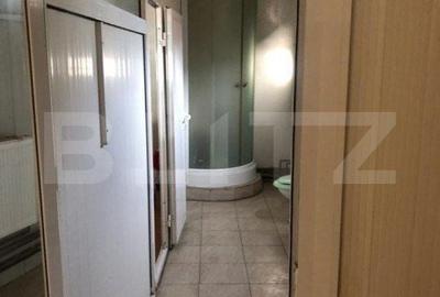 Spațiu comercial, de 260 mp, în Central - 9