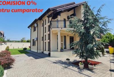 Casă individuală cu 5 camere în Cârcea