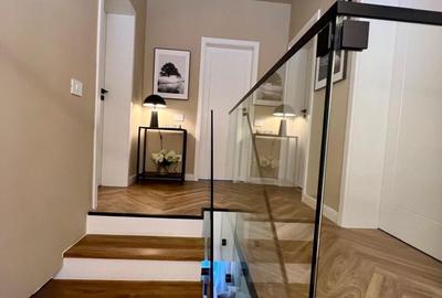 Casă cu 4 camere în Corbeanca