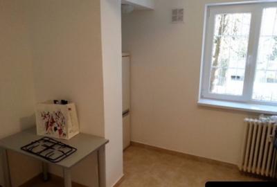 APARTAMENT DE VÂNZARE CU DOUĂ CAMERE IN ZONA ION MIHALACHE SEC.1 - 5